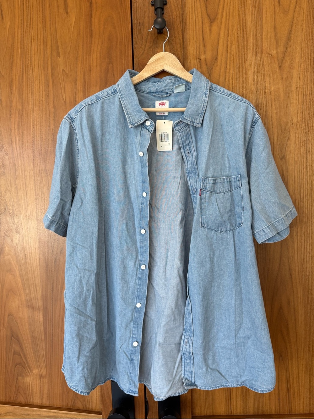 Levi's Light Blue Short-Sleeve Denim Button-Up Shirt